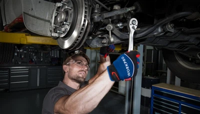 Отвертка Vs. Пробиване: Кой от тях трябва да използвате за закрепване?